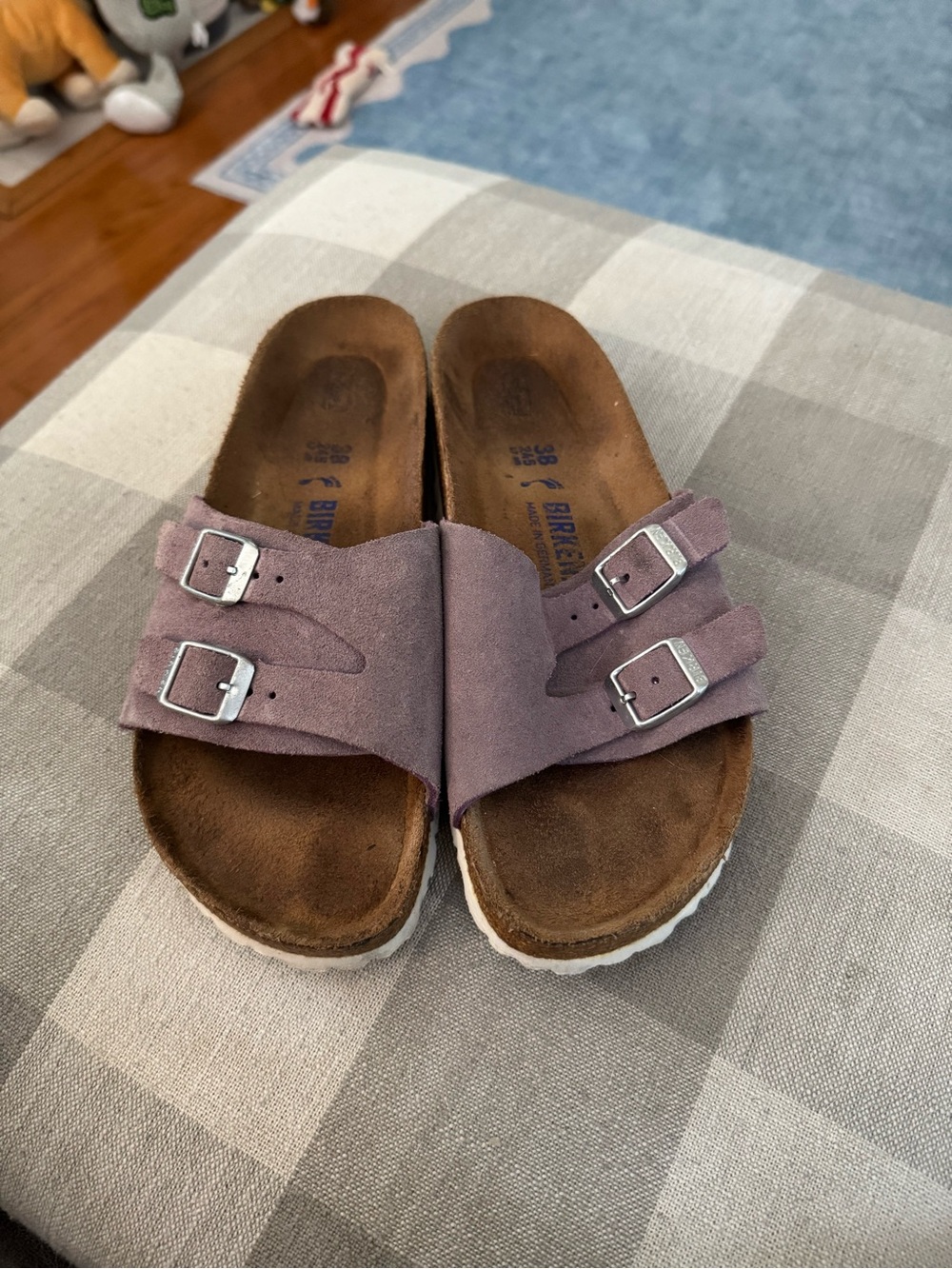 Birkenstock Arizona Suede Double Strap Sandals in Lavender Purple 38, 7-7.5